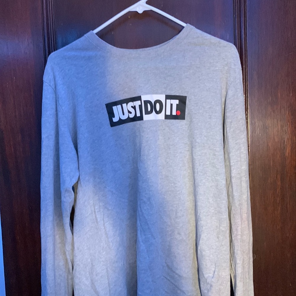 Nike Grey Long-Sleeve